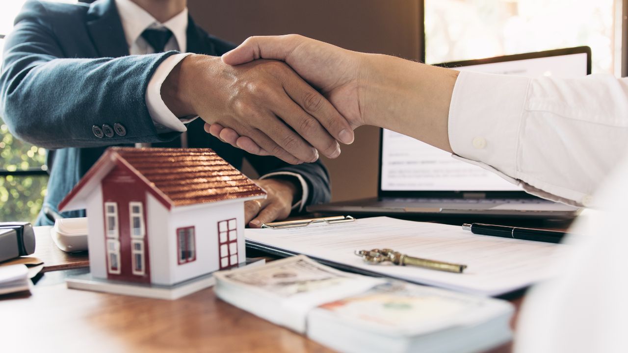 How to become a Real Estate Agent in USA?